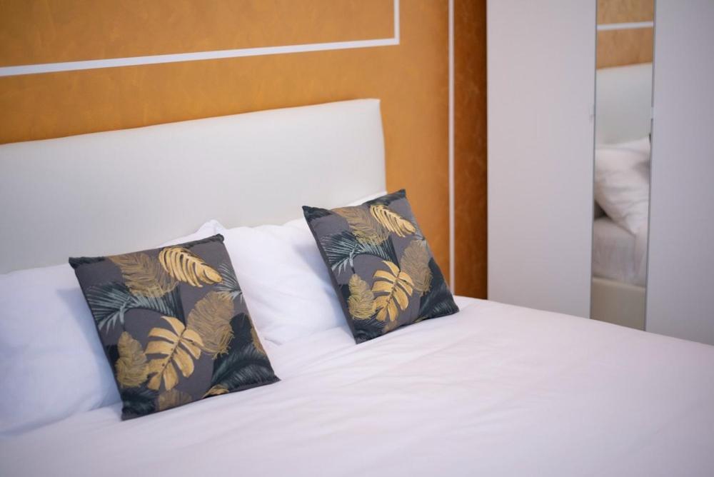 Isabel Apartaments Old Town بادوفا المظهر الخارجي الصورة